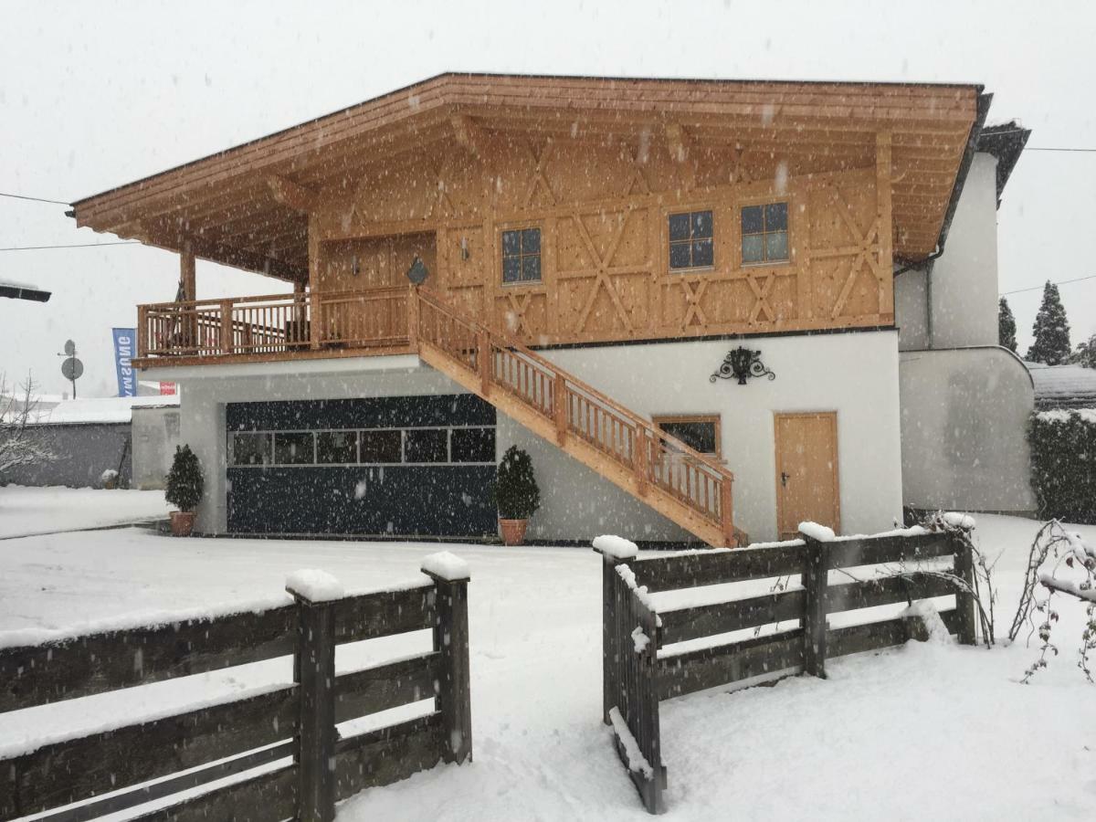 Ferienhaus Zangerl Lägenhet Oetz Exteriör bild