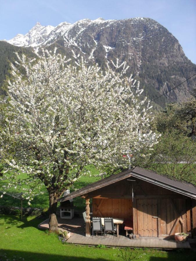 Ferienhaus Zangerl Lägenhet Oetz Exteriör bild